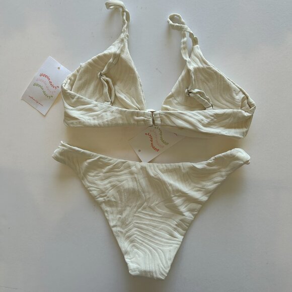 Dippin’ Daisy’s Zen top & Nocturnal bottom - Picture 2 of 4